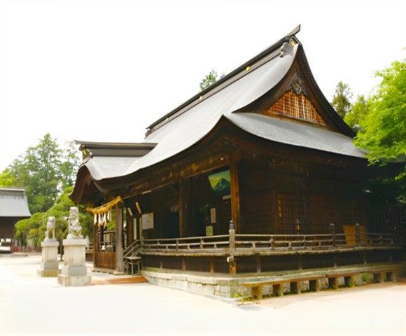 ■【山梨】くつろぎのごほうび♪贅沢に!カニ・浜焼き食べ放題×絶景露天風呂「ほったらかし温泉」入浴♪まだ間に合う!新年のお参り「甲斐國 一宮浅間神社」参拝&シャトー勝沼ワイナリーでお買物♪3